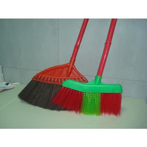 各式掃把地刷
