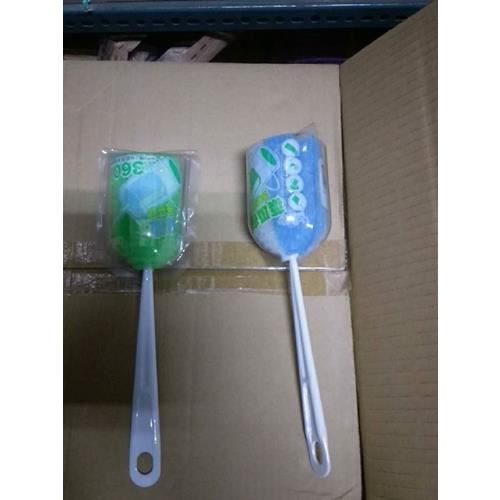 洗杯刷 (左是海棉，右是菜瓜)